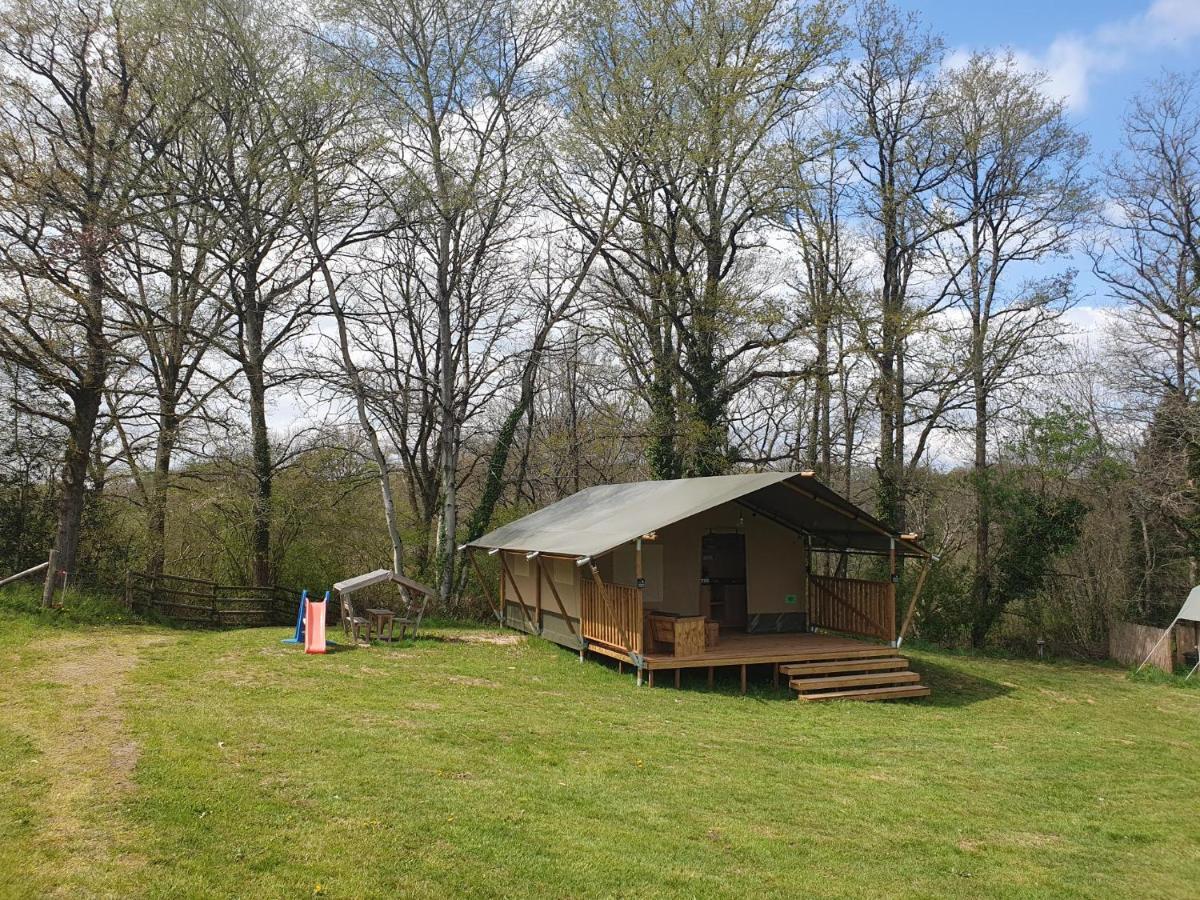 Luxury Safari Tents At Moulin Du Pommier Glamping & Camping Saulgond Exterior photo